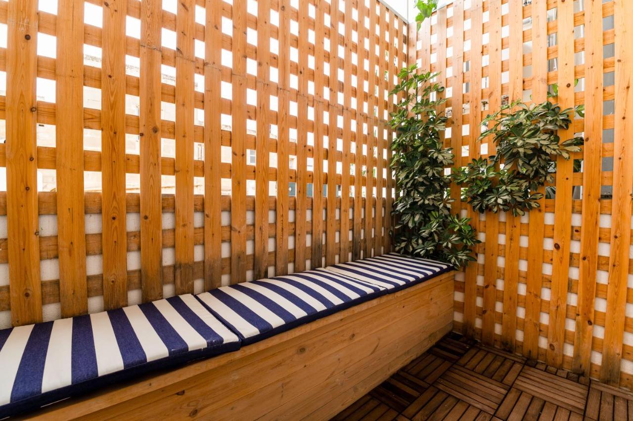 Monreal Boutique Townhouse - R024Rm3 Paola Exterior foto